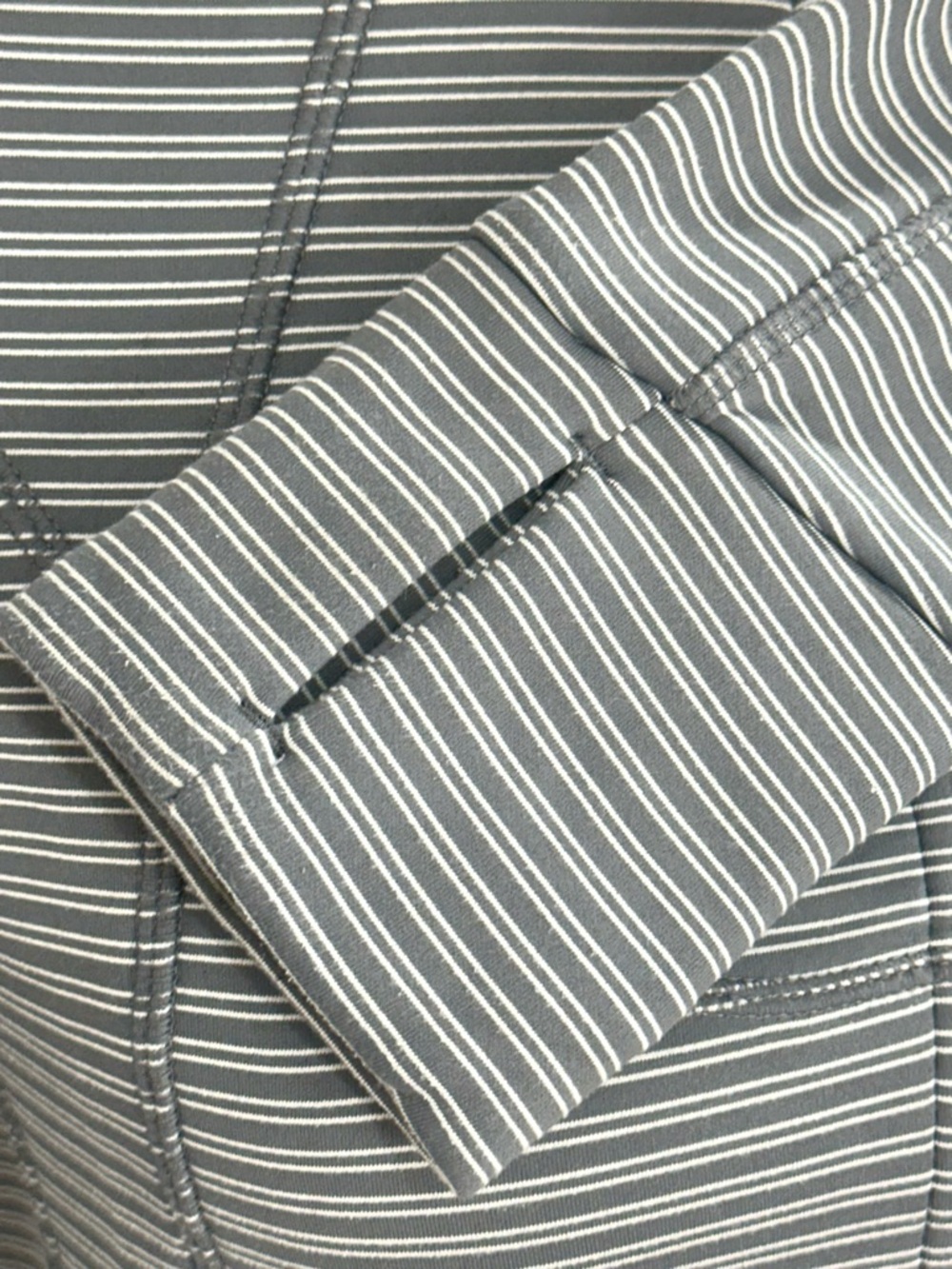 NWOT Athleta Stripped Performance Full Zip Hoodie Women’s Small Gray and White - Picture 9 of 10